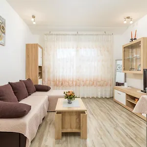 Appartamento Relax Ive, Pola